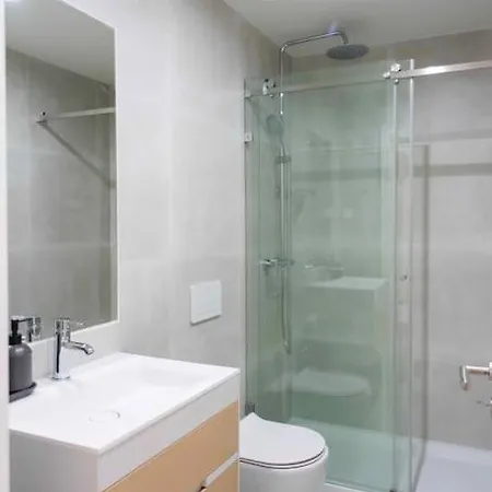 Apartment Pardal 2b - Penthouse In Alcantara - Parking Nearby *