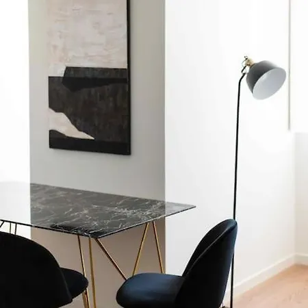 Apartment Pardal 2b - Penthouse In Alcantara - Parking Nearby Lisbon