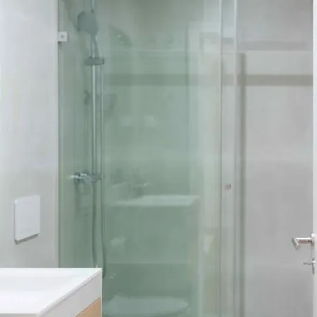 Pardal 2b - Penthouse In Alcantara - Parking Nearby